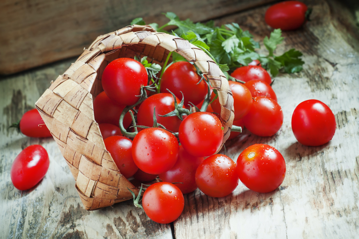 Is a tomato a fruit or a vegetable and why does it matter? | HappySprout