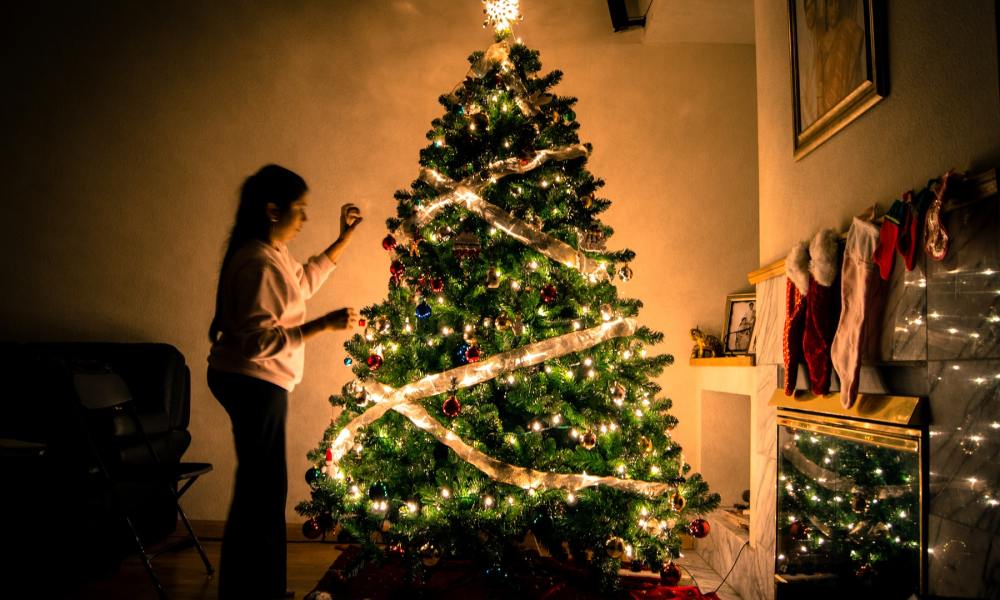 Decorating a Christmas tree